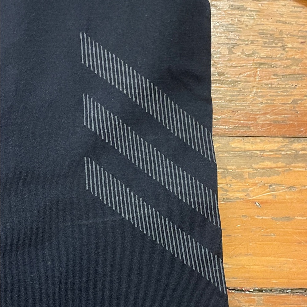 YoungLA Black Performance Short-Sleeve Training Tee - Picture 4 of 5